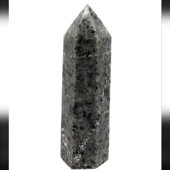 3in Tall Yooperlite tower crystal - Picture 2 of 9